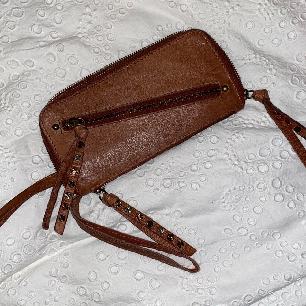 Free people wallet